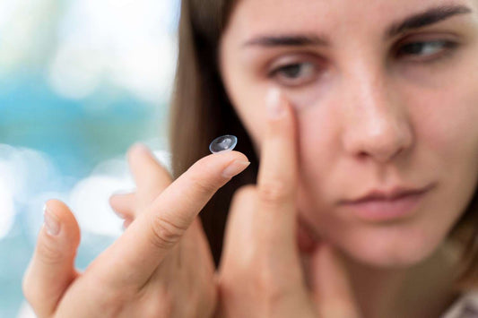 Why Buying Contact Lenses Online Makes Your Routine Easier to Stick To